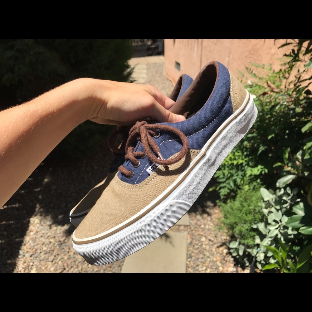 VANS Era, pristine! Navy blue beige & brown.